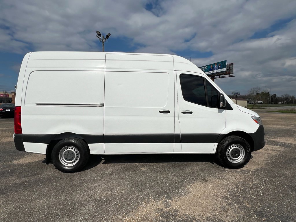 Used 2019 Mercedes-Benz Sprinter 1500 image 7