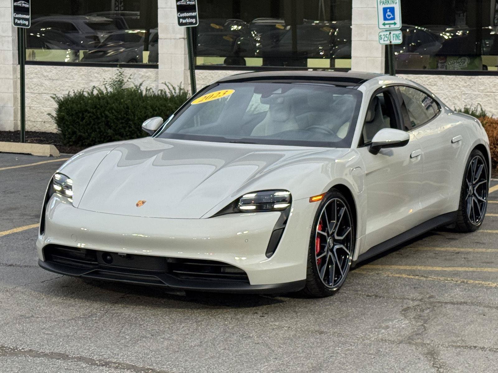 Used 2023 Porsche Taycan 4S w/ Premium Package AWD/4WD image 17