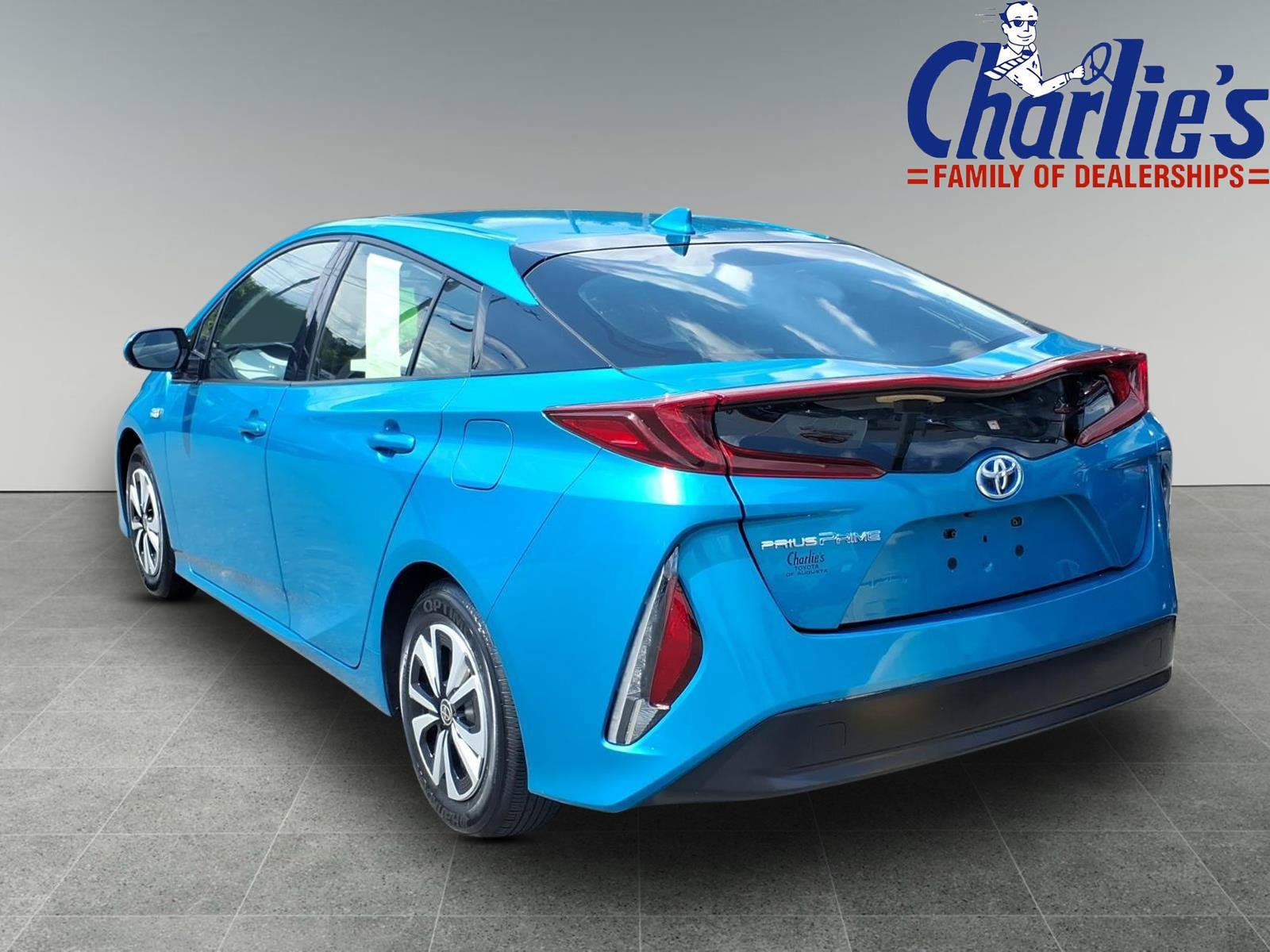 Used 2019 Toyota Prius Prime Plus FWD image 5