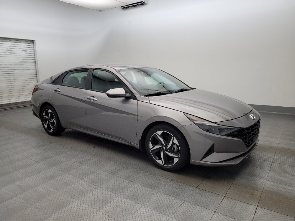 Used 2023 Hyundai Elantra SEL w/ Convenience Package FWD image 11