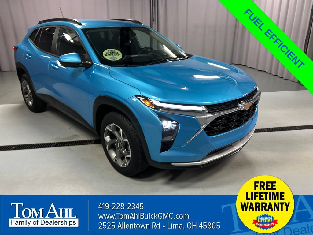 Used 2025 Chevrolet Trax LT w/ Driver Confidence Package