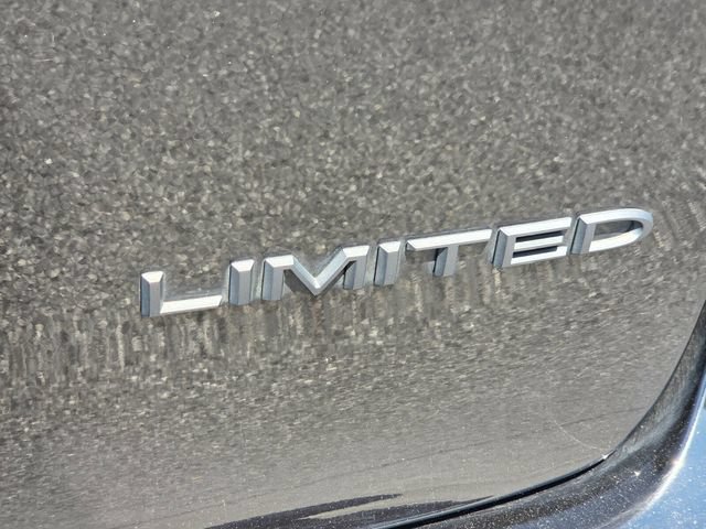Used 2026 Chrysler Pacifica Limited w/ S Appearance Package FWD image 36