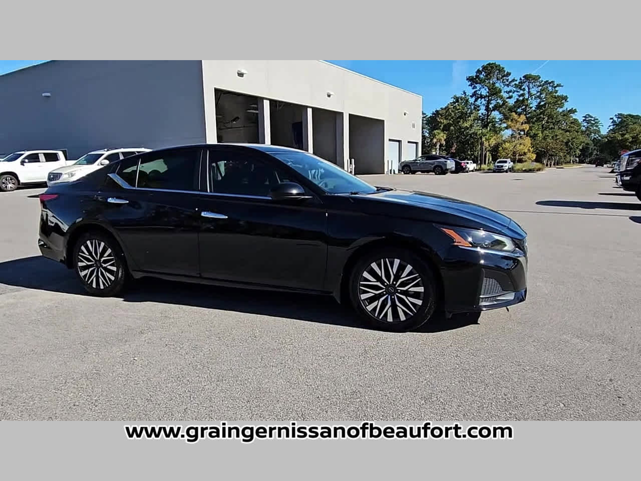Used 2023 Nissan Altima 2.5 SV FWD image 36