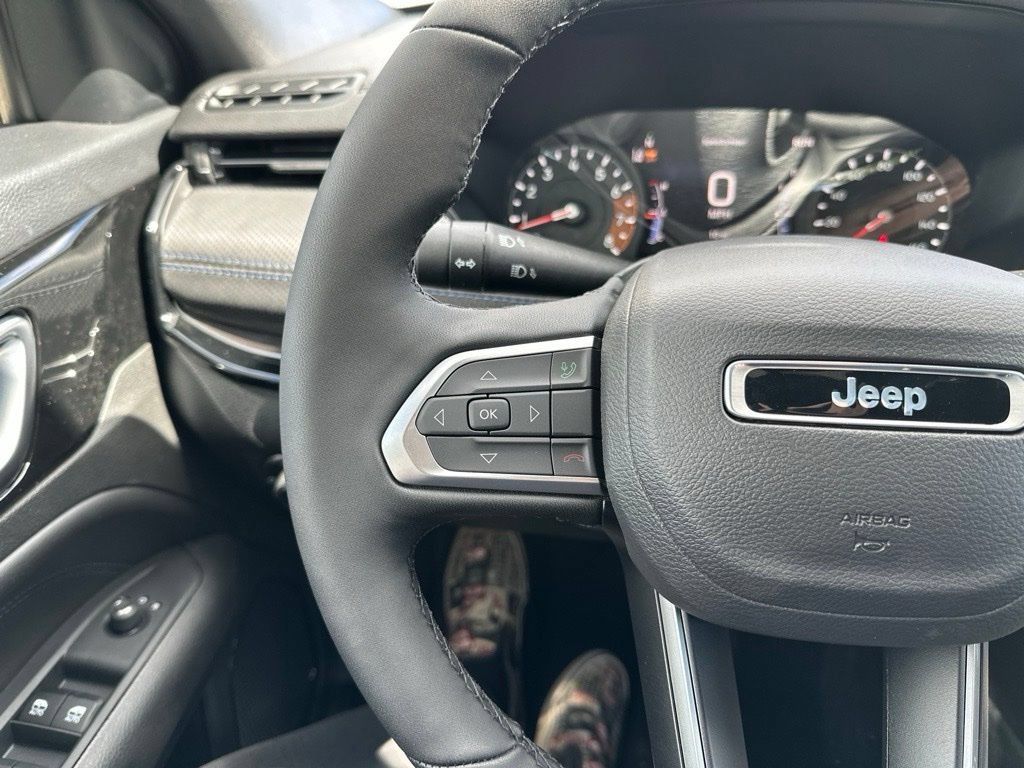 New 2026 Jeep Compass Latitude AWD/4WD image 25