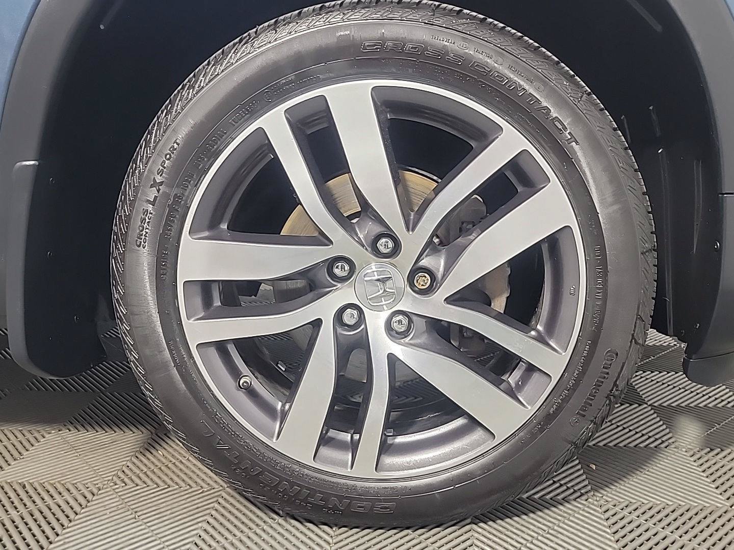 Certified 2017 Honda Pilot Touring image 5