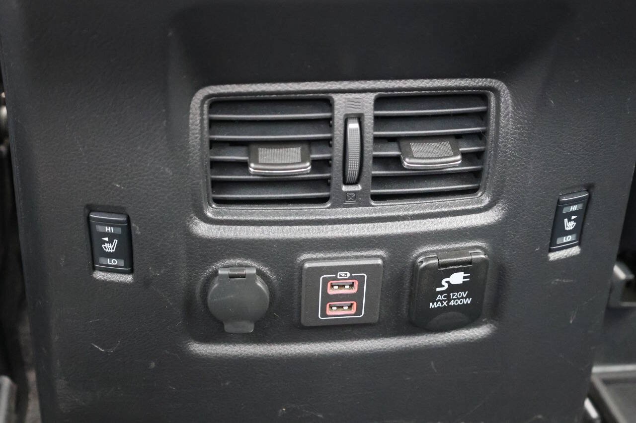 Used 2021 Nissan Titan PRO-4X w/ Pro-4x Convenience Package AWD/4WD image 23