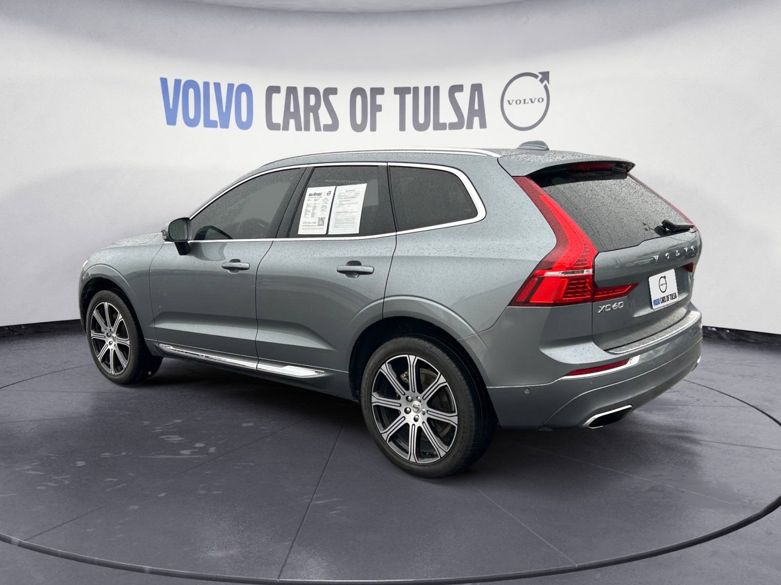 Used 2021 Volvo XC60 T5 Inscription w/ Advanced Package FWD image 3