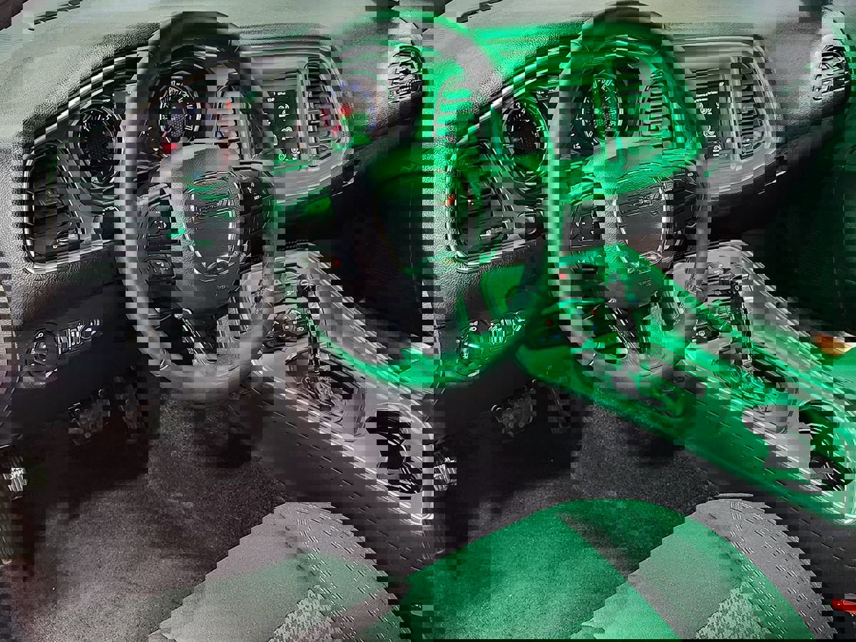 Used 2019 Dodge Challenger SXT image 45