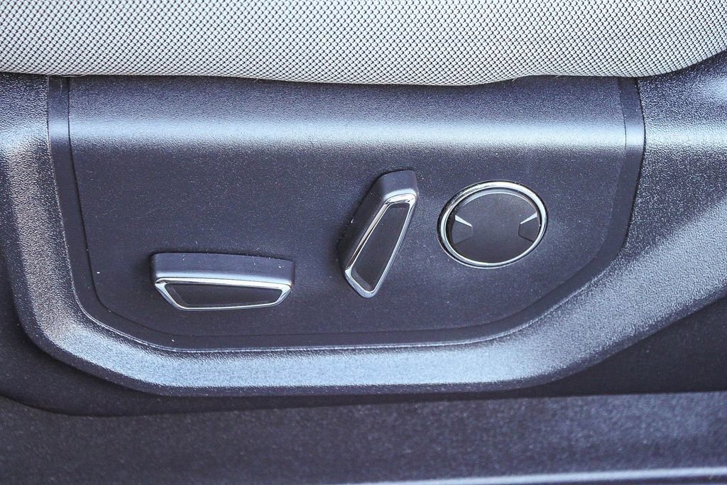 Used 2018 Ford F150 XLT w/ Equipment Group 302A Luxury AWD/4WD image 27