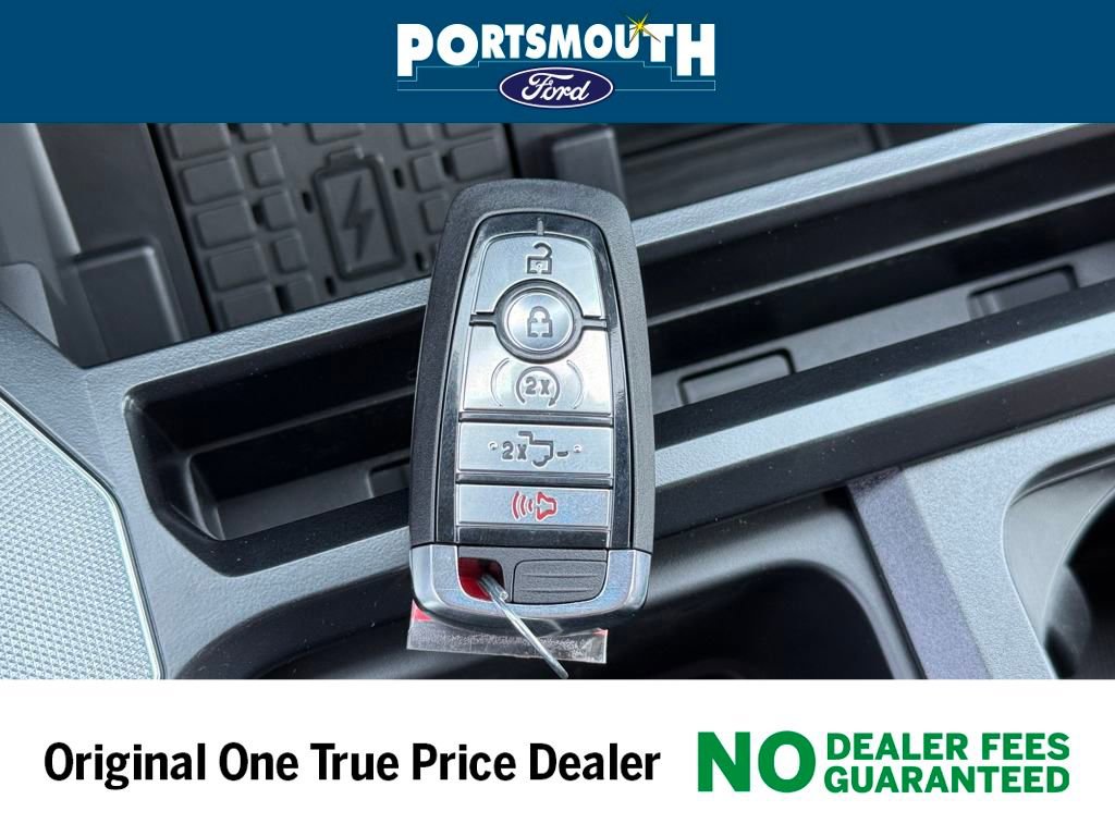 New 2025 Ford F350 King Ranch w/ Chrome Package image 16