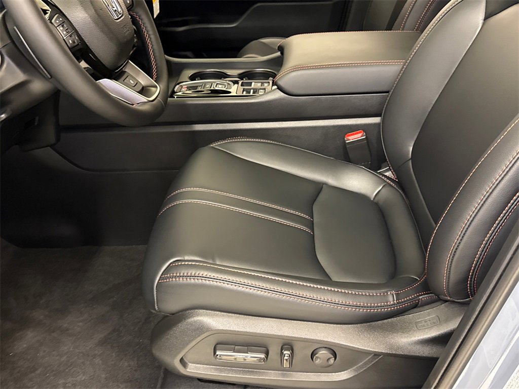 New 2025 Honda Pilot TrailSport image 23