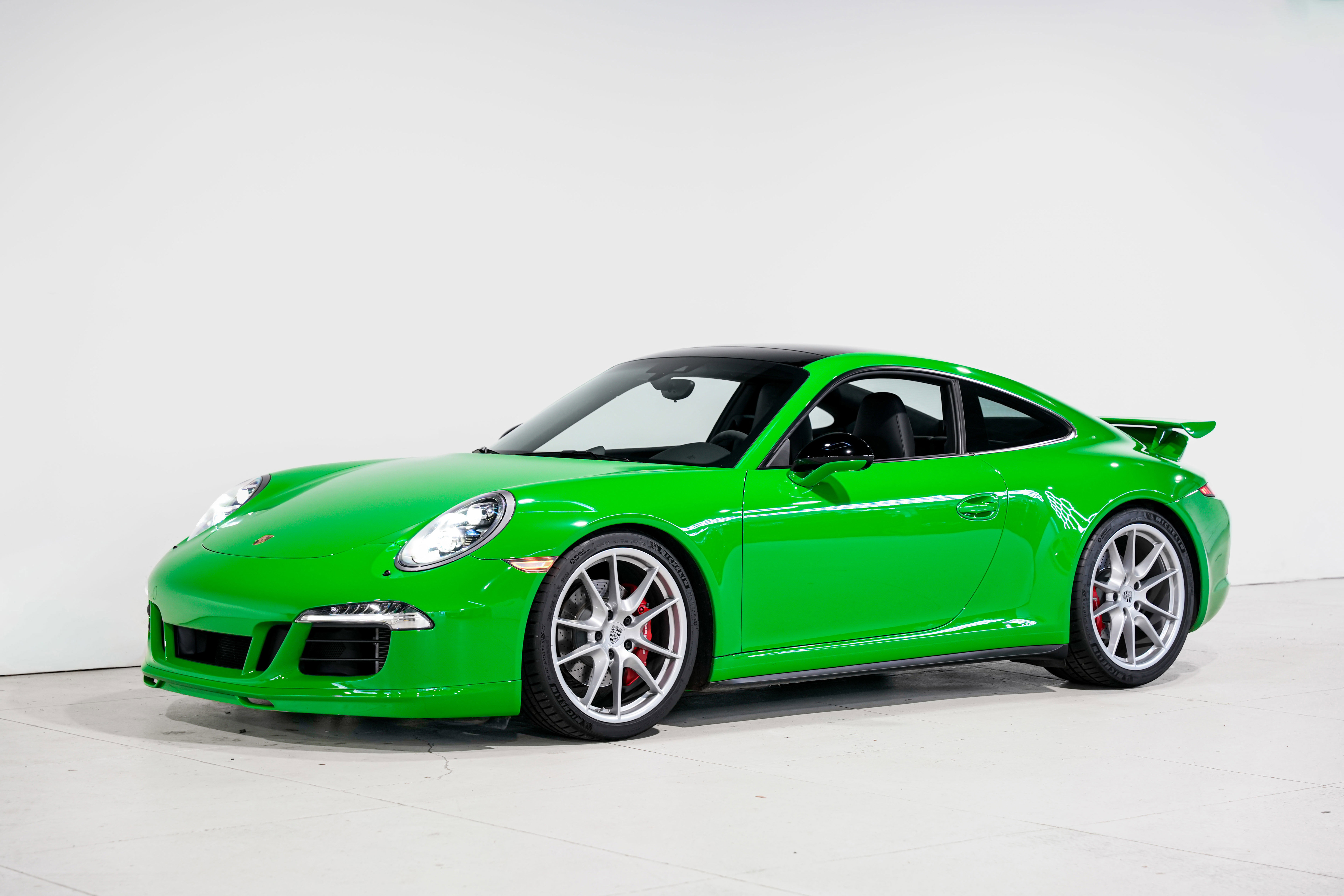 Used 2014 Porsche 911 Carrera 4S image 6