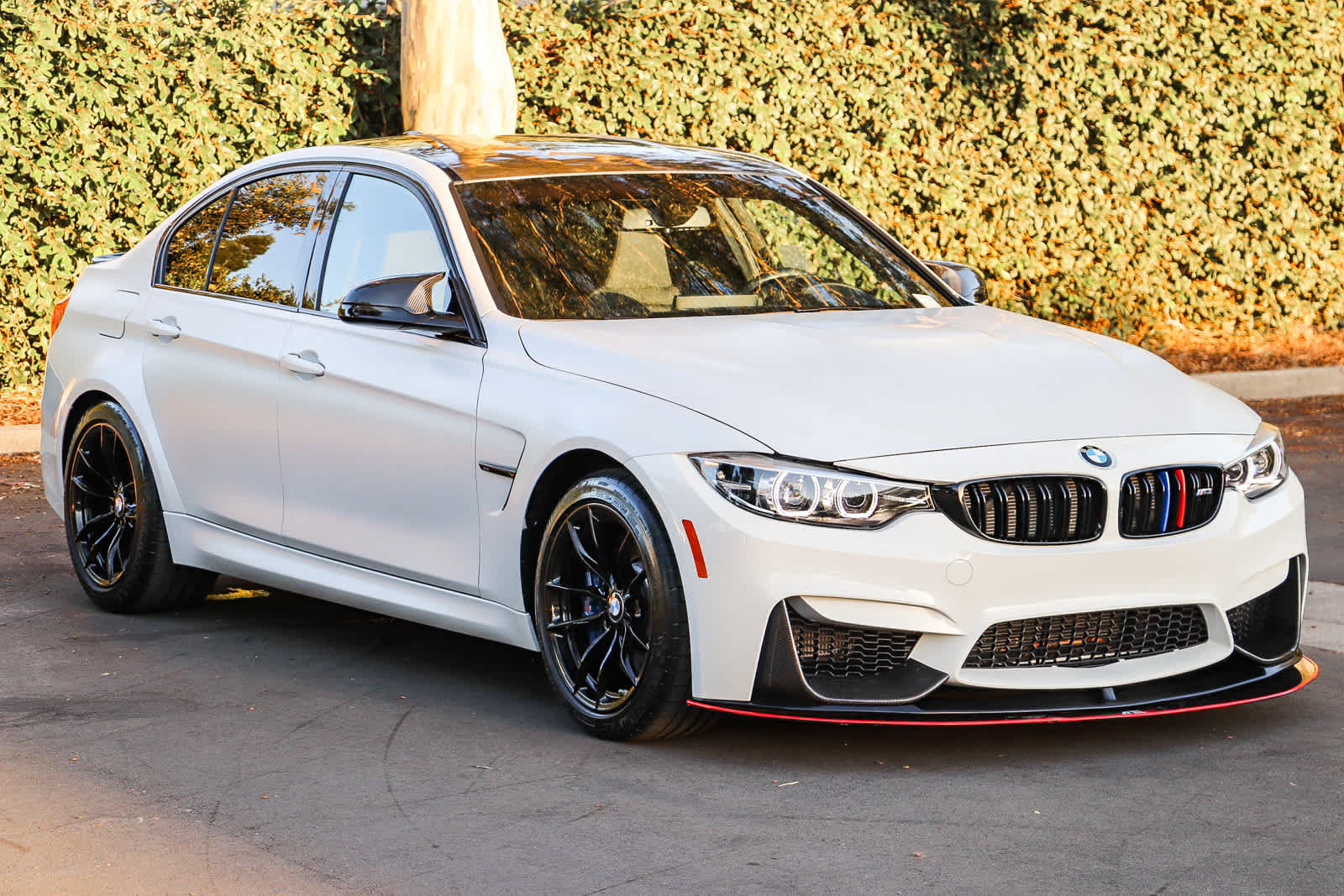 Used 2018 BMW M3 RWD image 3