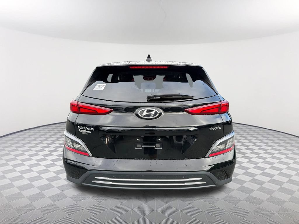 Used 2023 Hyundai Kona Limited FWD image 6