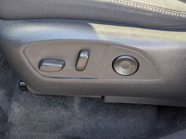 Used 2024 Chevrolet Traverse LT image 16