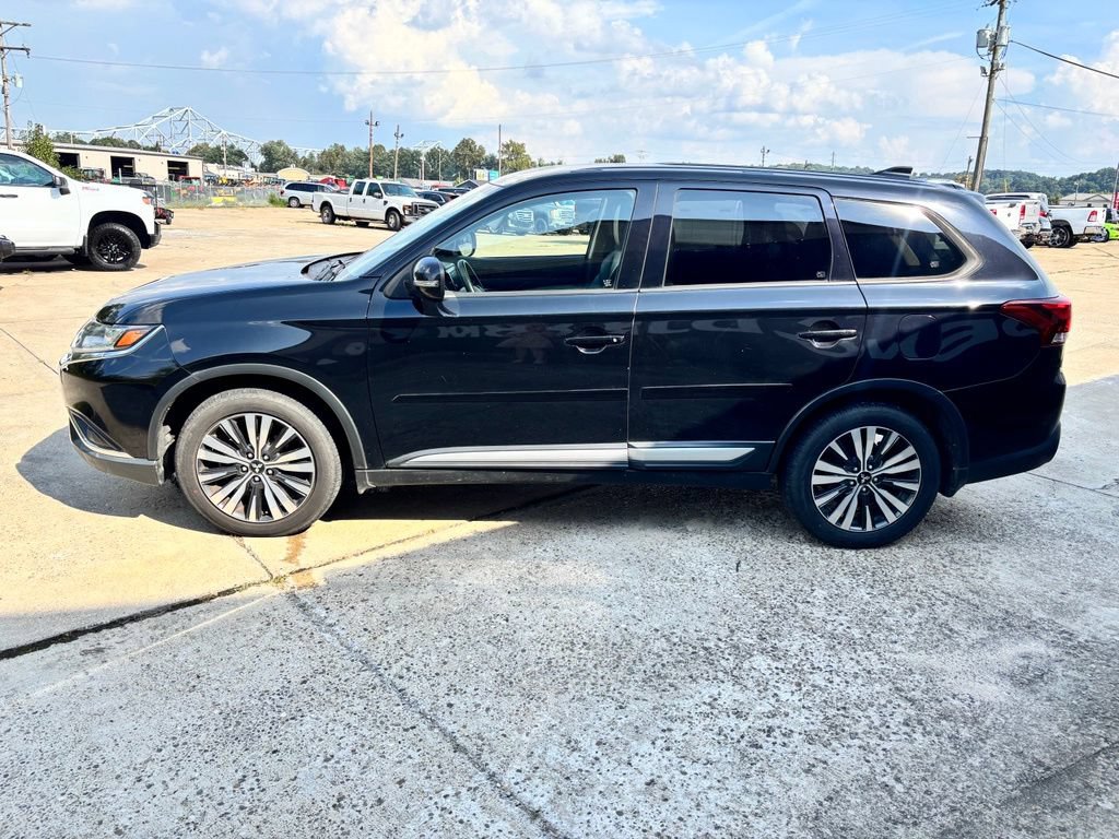 Used 2019 Mitsubishi Outlander FWD image 4