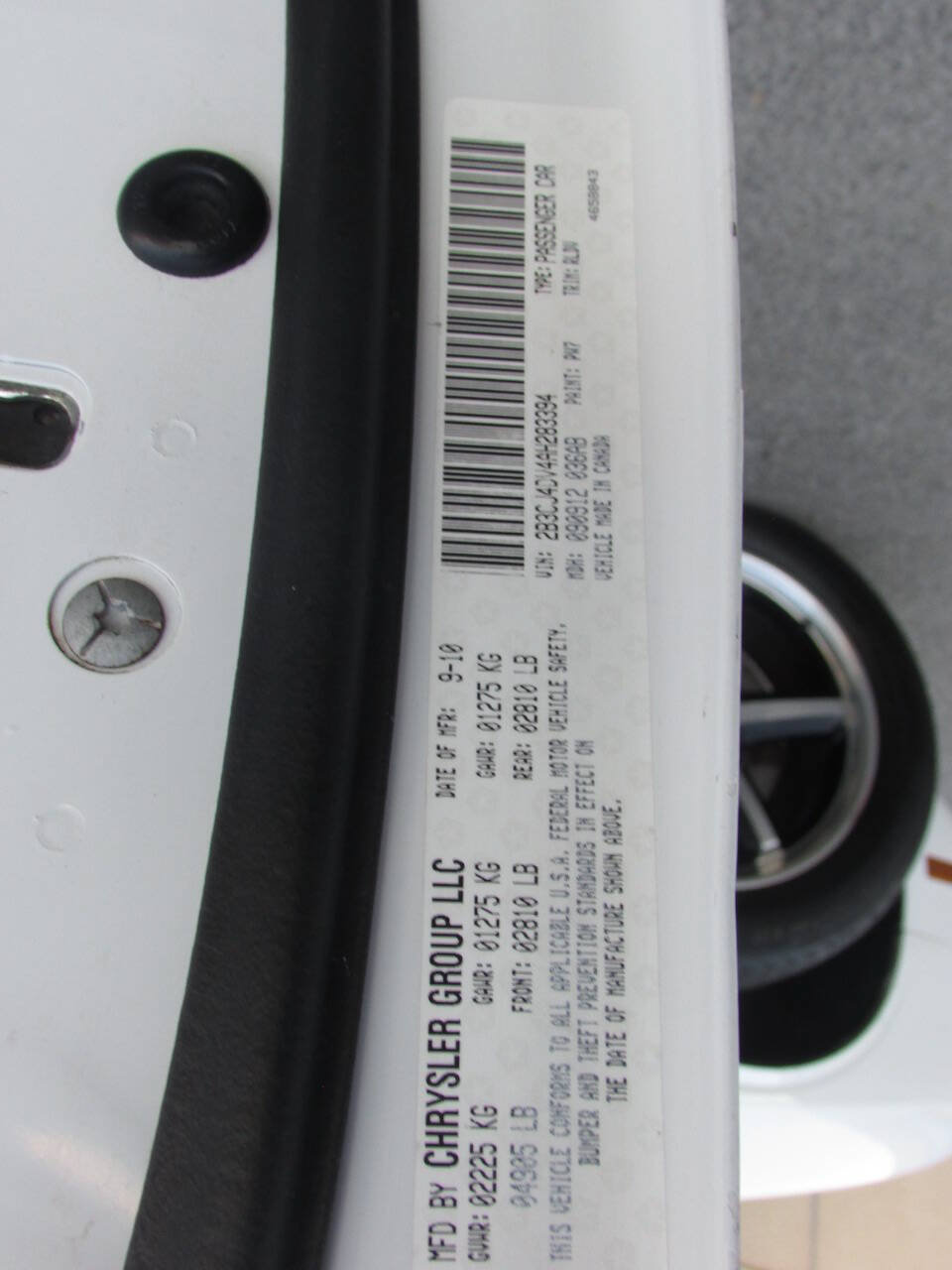 Used 2010 Dodge Challenger SE RWD image 32
