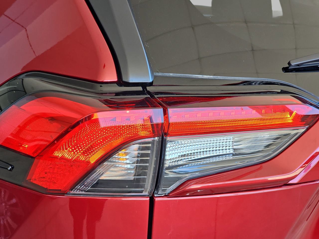 Used 2025 Toyota RAV4 XLE w/ Weather Package image 38