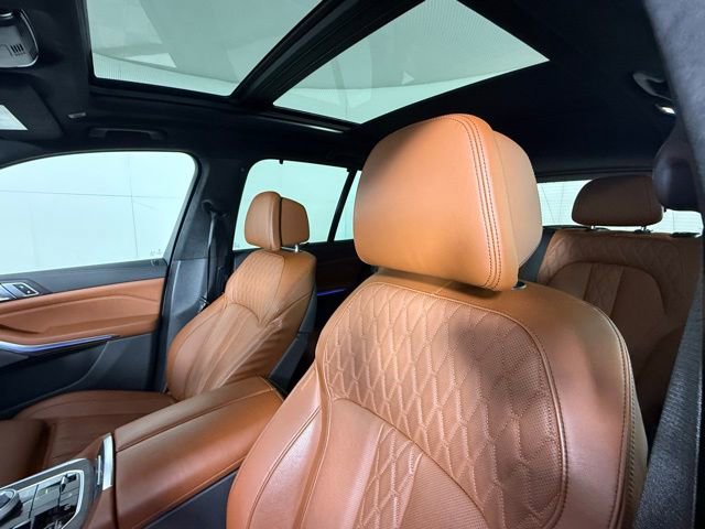 Used 2023 BMW X5 xDrive40i w/ Executive Package image 12