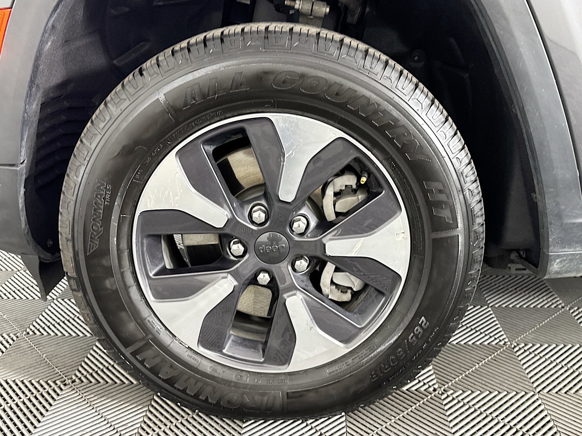 Used 2024 Jeep Grand Cherokee Limited 4xe image 37