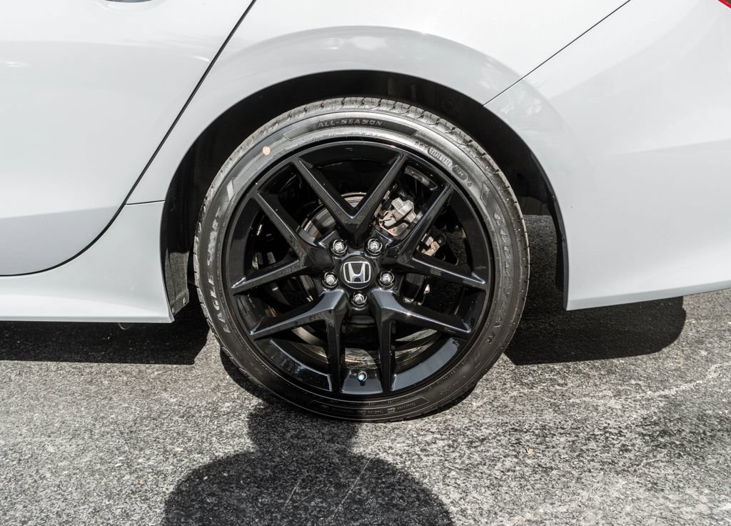 Used 2025 Honda Civic Sport image 26