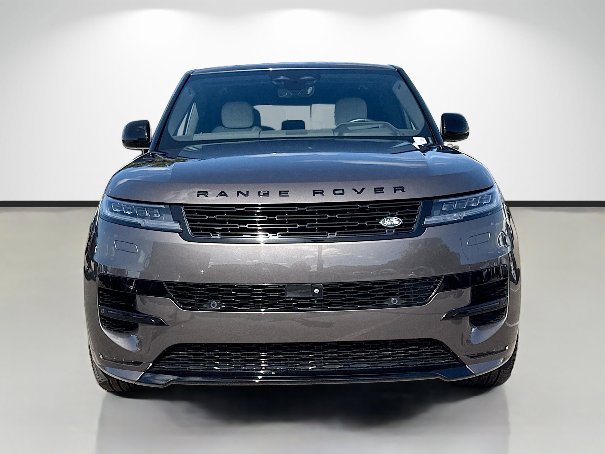 Used 2025 Land Rover Range Rover Sport Dynamic SE image 8