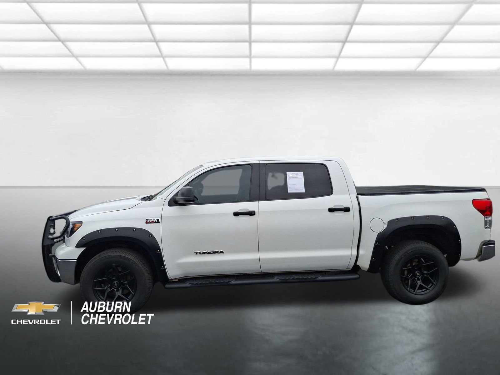 Used 2010 Toyota Tundra 4x4 CrewMax image 6