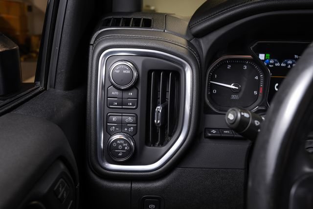 Used 2023 GMC Sierra 2500 Denali w/ Denali Ultimate Package AWD/4WD image 39