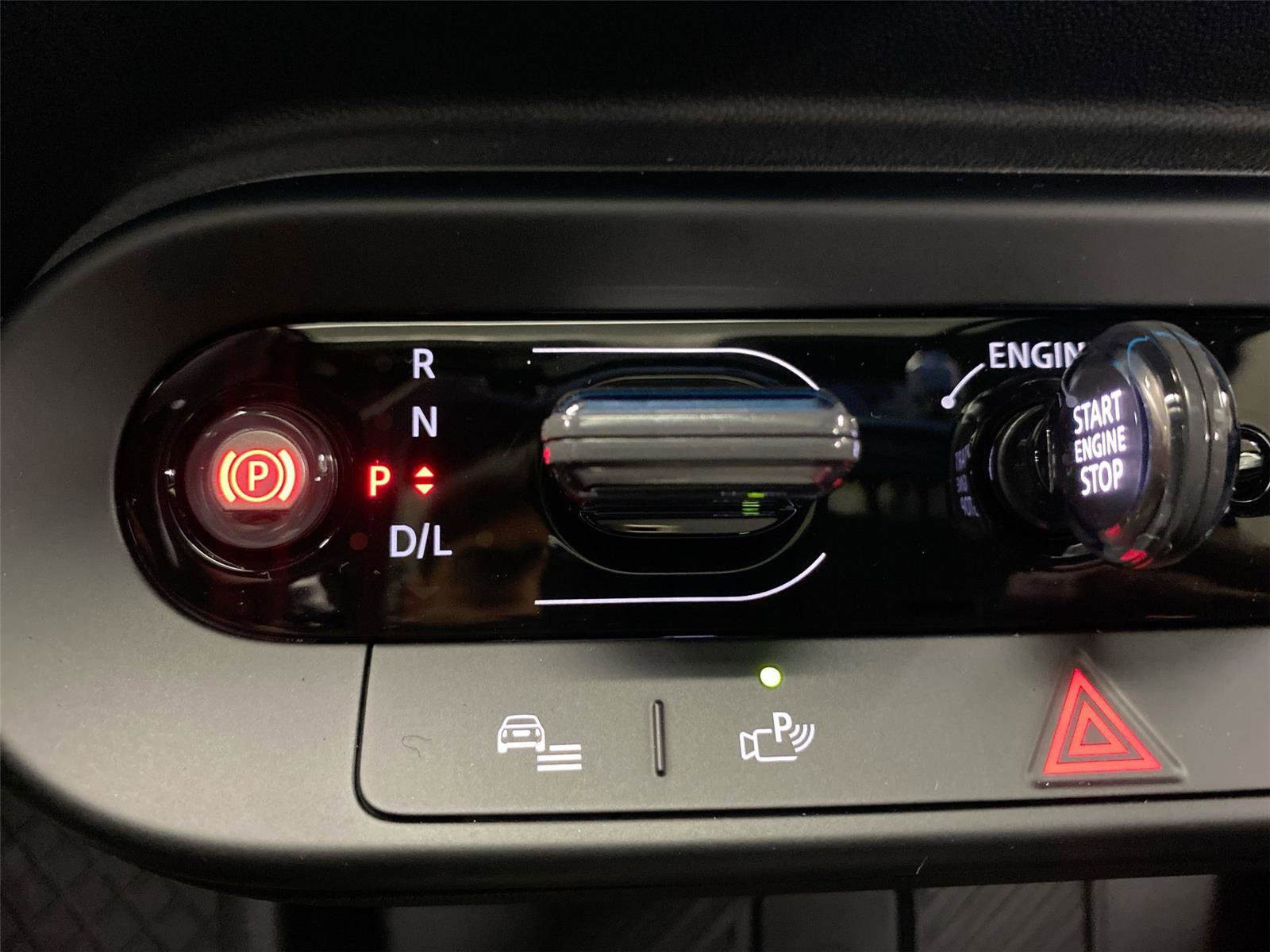 Certified 2025 MINI Cooper S image 25