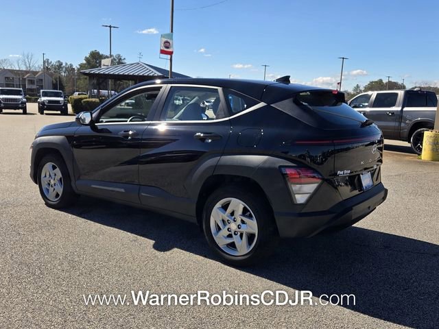 Used 2026 Hyundai Kona SE image 9