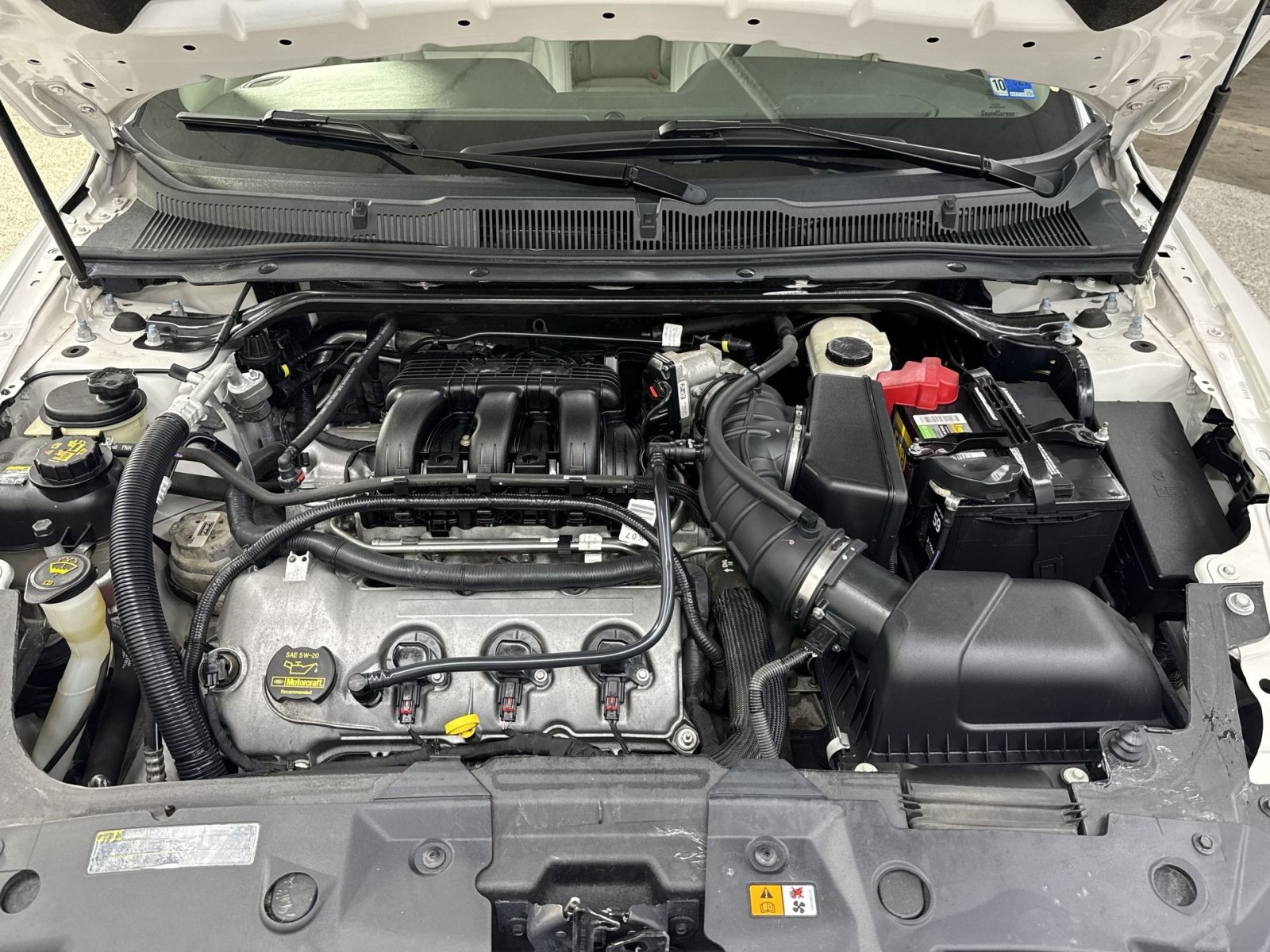 Used 2012 Ford Taurus SEL FWD image 41
