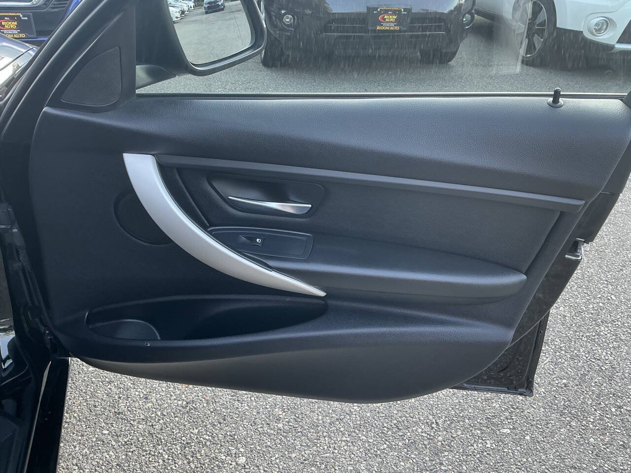 Used 2014 BMW 320i xDrive Sedan AWD/4WD image 27