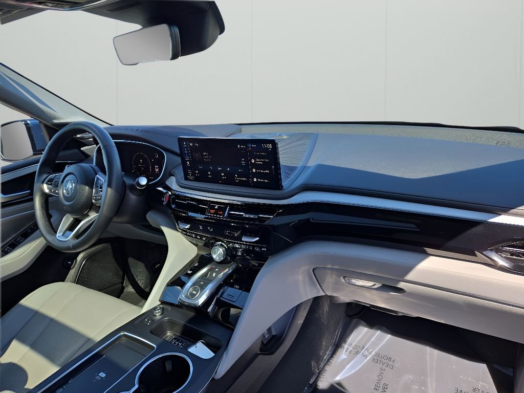 Used 2025 Acura MDX SH-AWD w/ Technology Package image 21