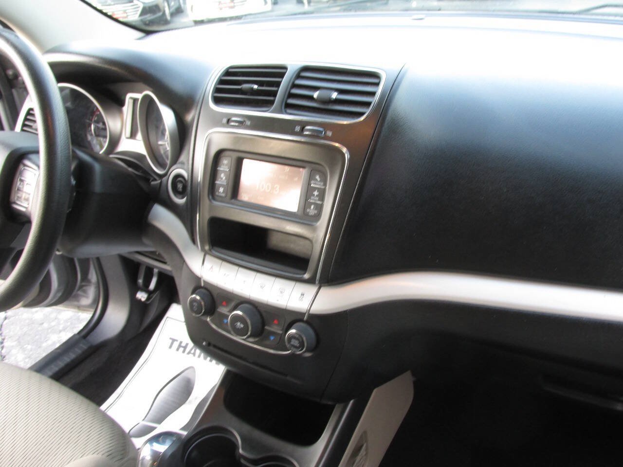 Used 2015 Dodge Journey SXT w/ Flexible Seating Group FWD image 25