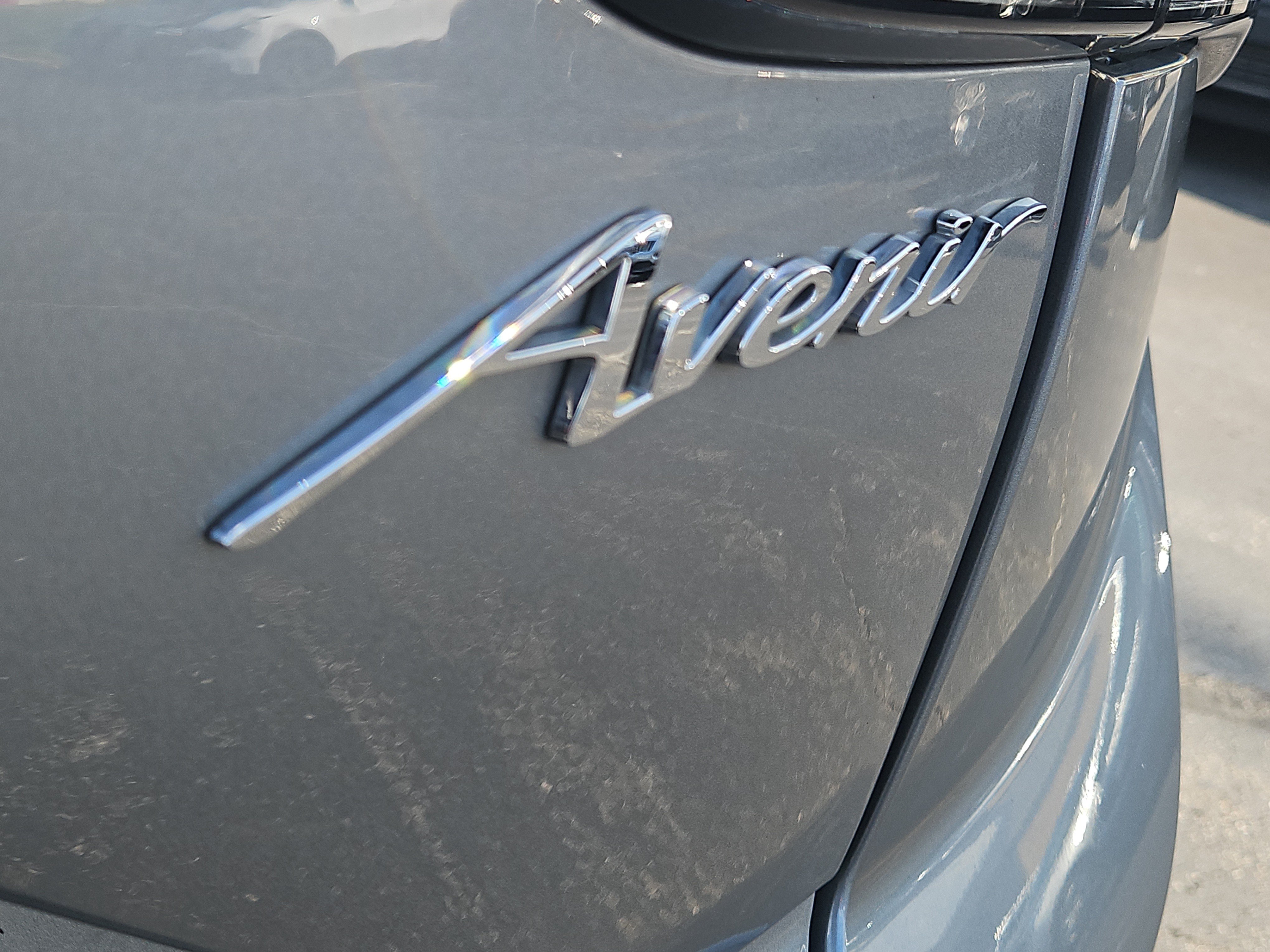 Used 2025 Buick Envision Avenir AWD/4WD image 7
