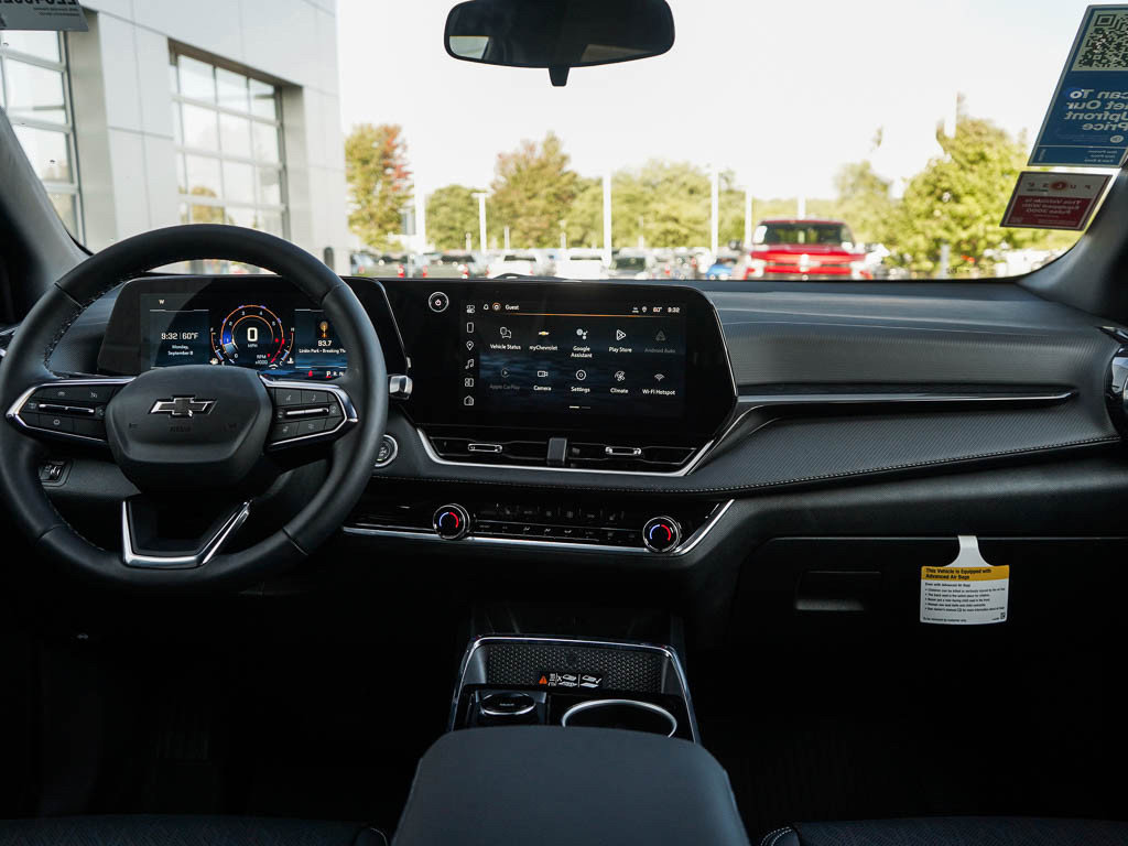 New 2026 Chevrolet Equinox LT w/ Convenience Package II AWD/4WD image 16