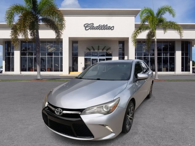 Used 2016 Toyota Camry XSE FWD image 5