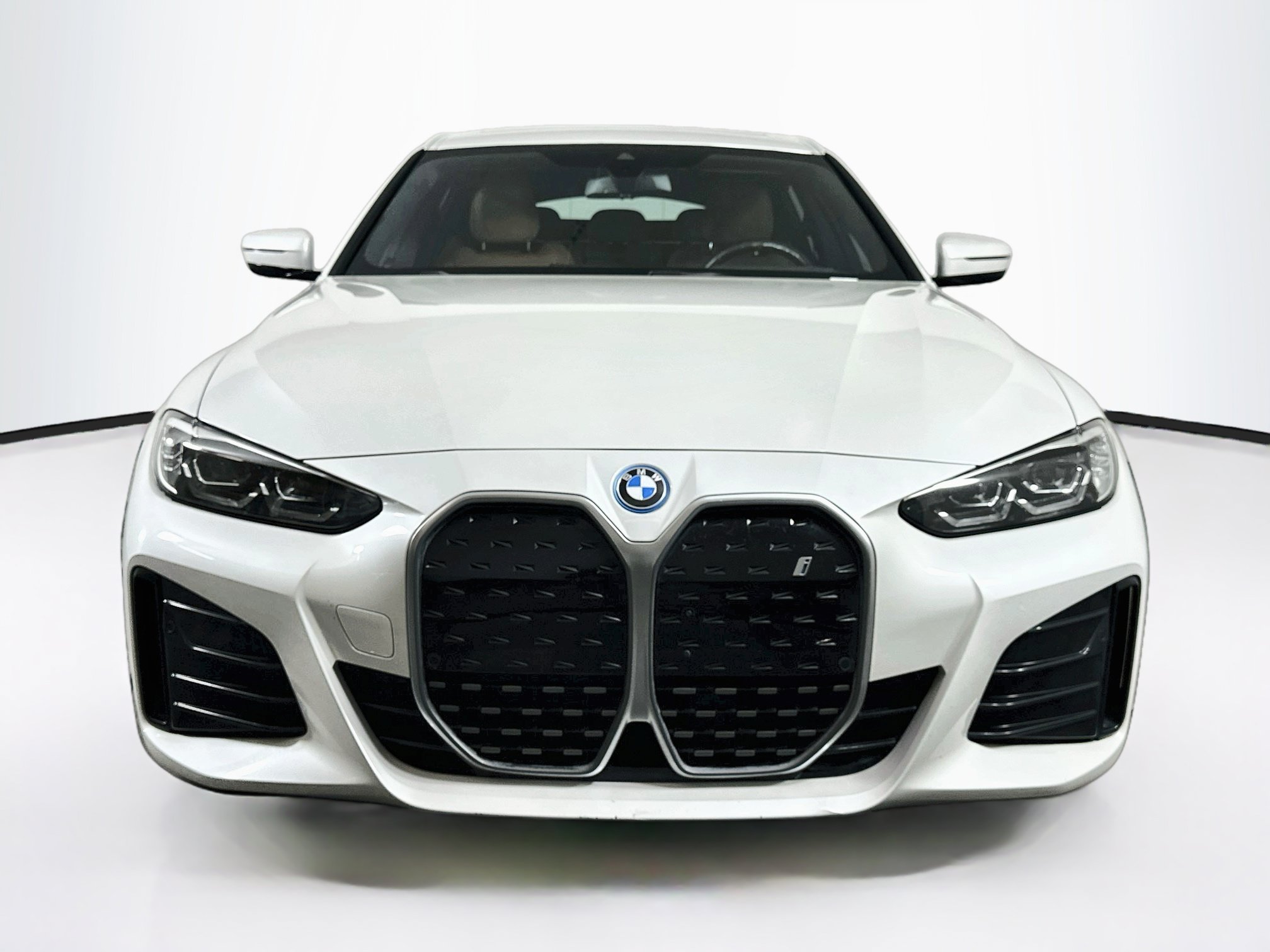 Used 2023 BMW i4 eDrive40 w/ M Sport Package RWD image 2