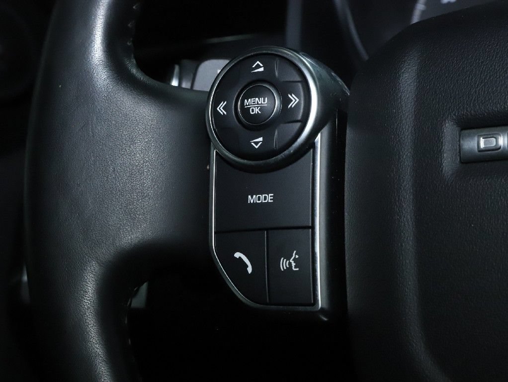 Used 2017 Land Rover Discovery SE AWD/4WD image 24