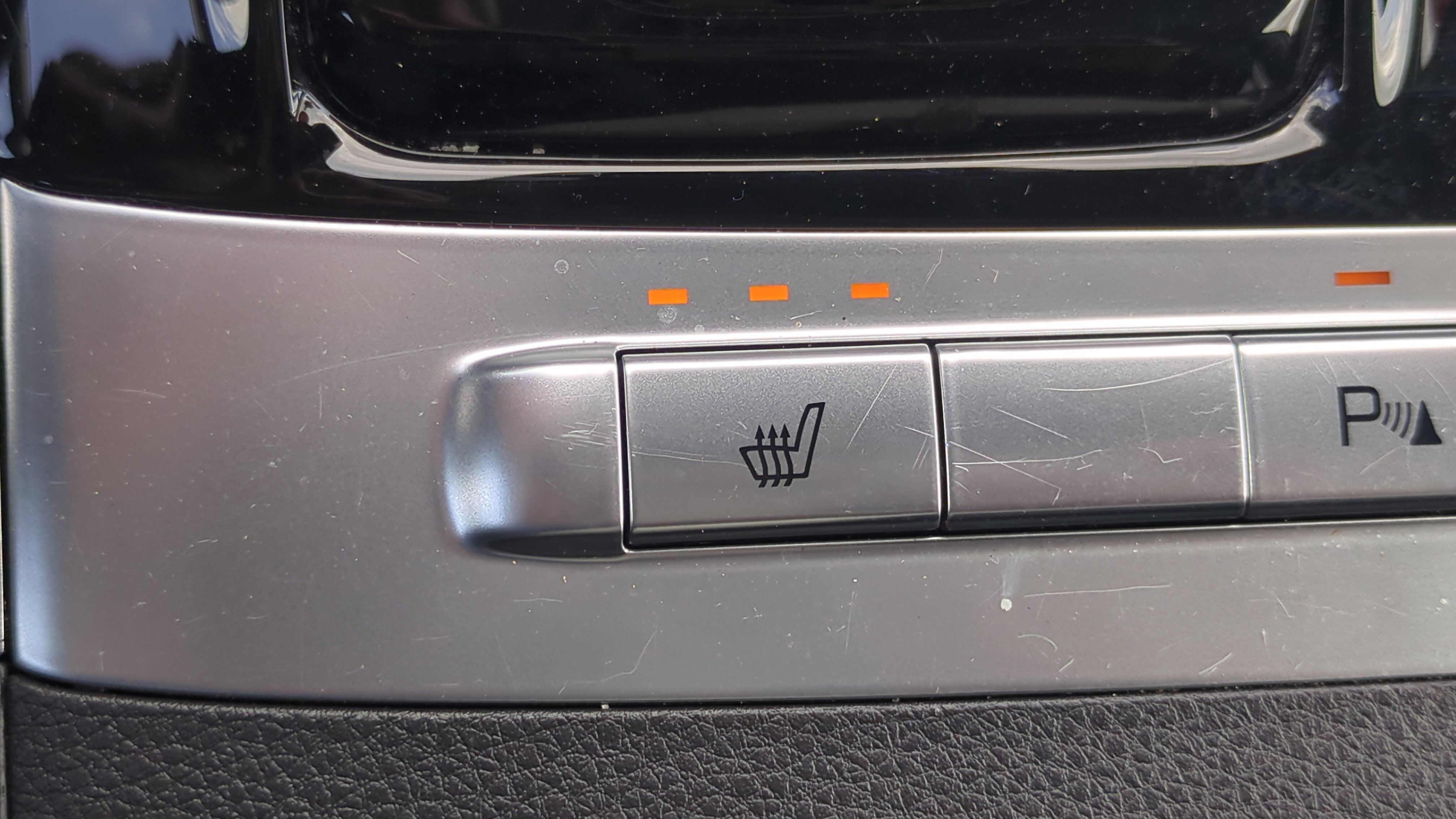 Certified 2024 Kia Carnival EX image 22