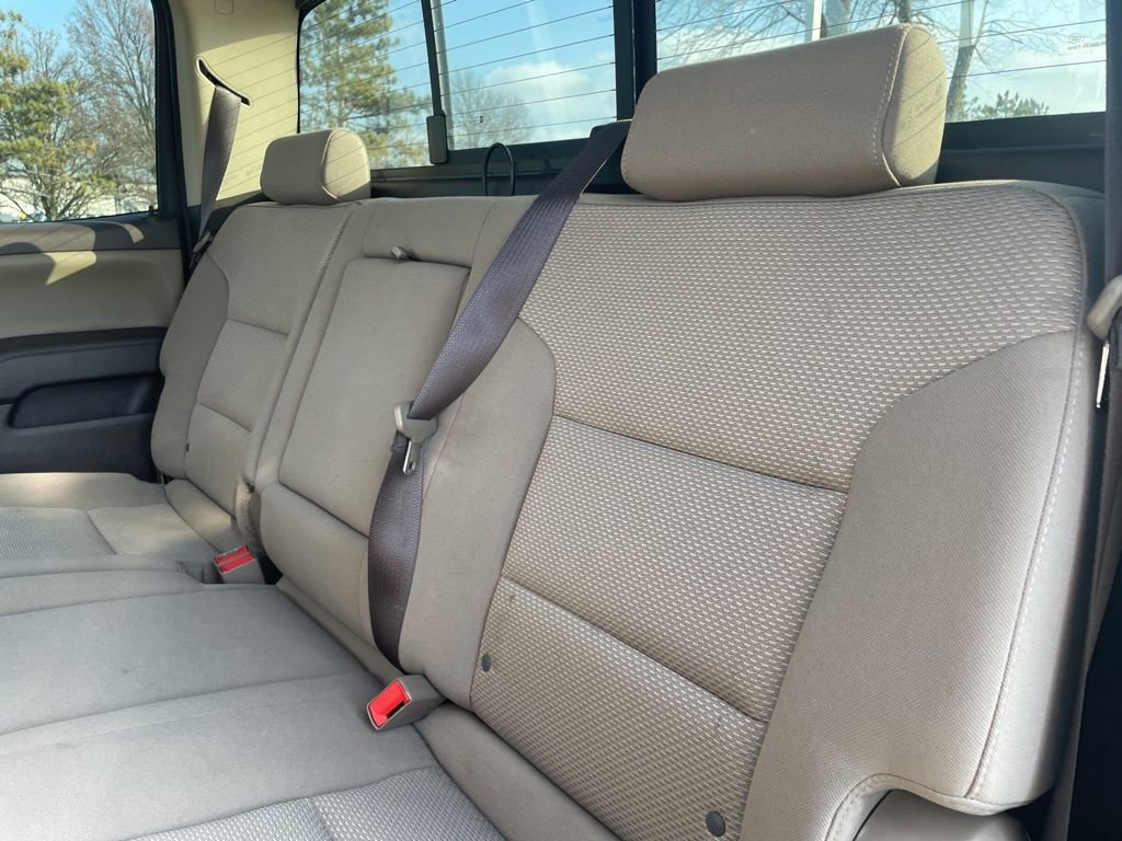 Used 2018 Chevrolet Silverado 1500 LT w/ All Star Edition image 32