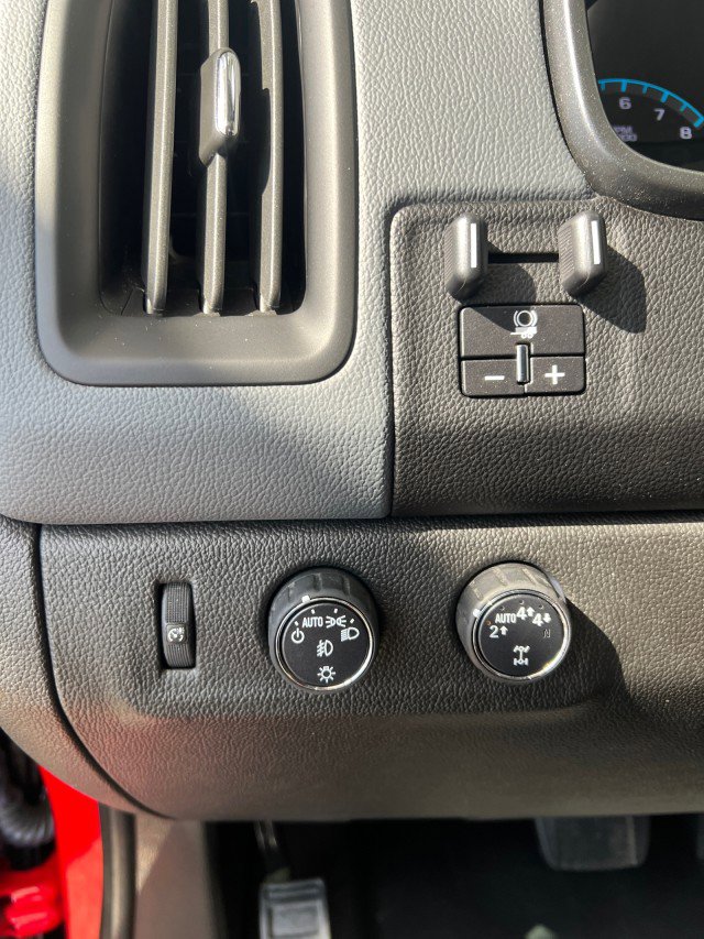 Used 2018 Chevrolet Colorado Z71 image 27