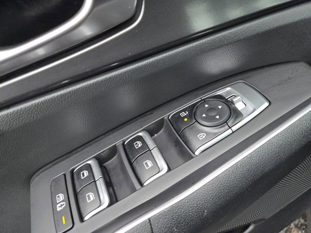 Used 2024 Kia Sorento LX image 8