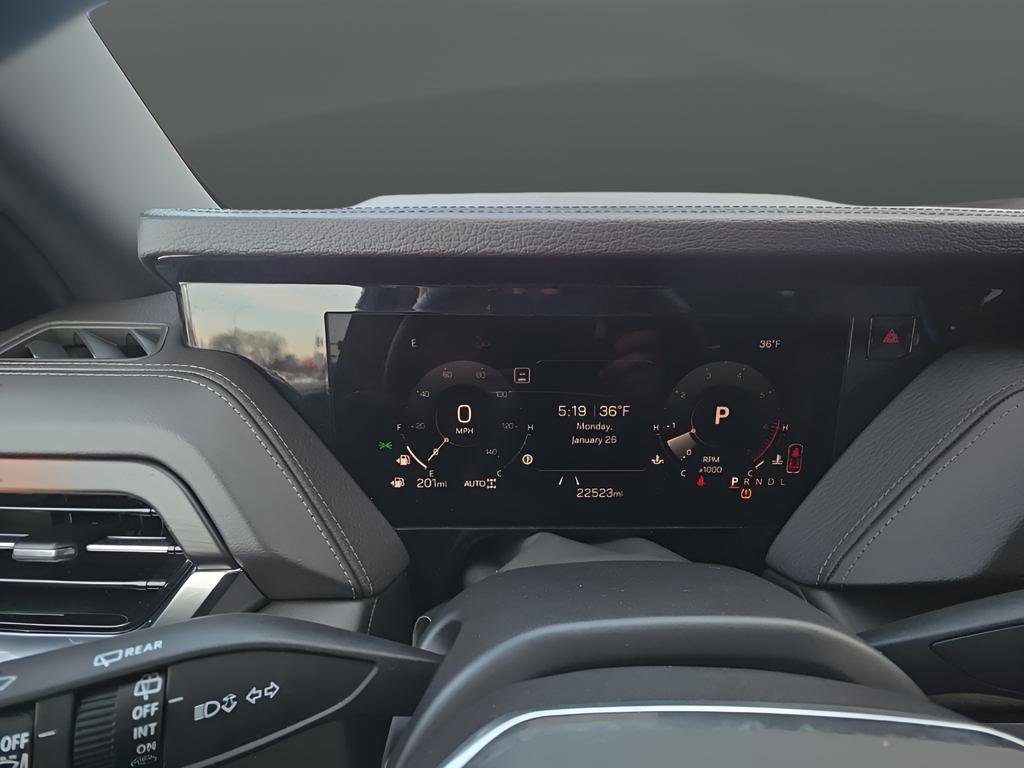 Used 2025 GMC Yukon Denali image 29