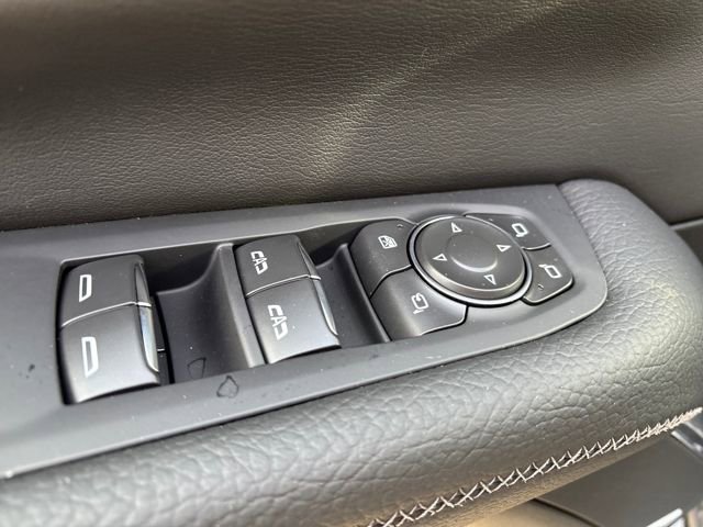 New 2026 GMC Yukon Denali w/ Denali Reserve Package image 7