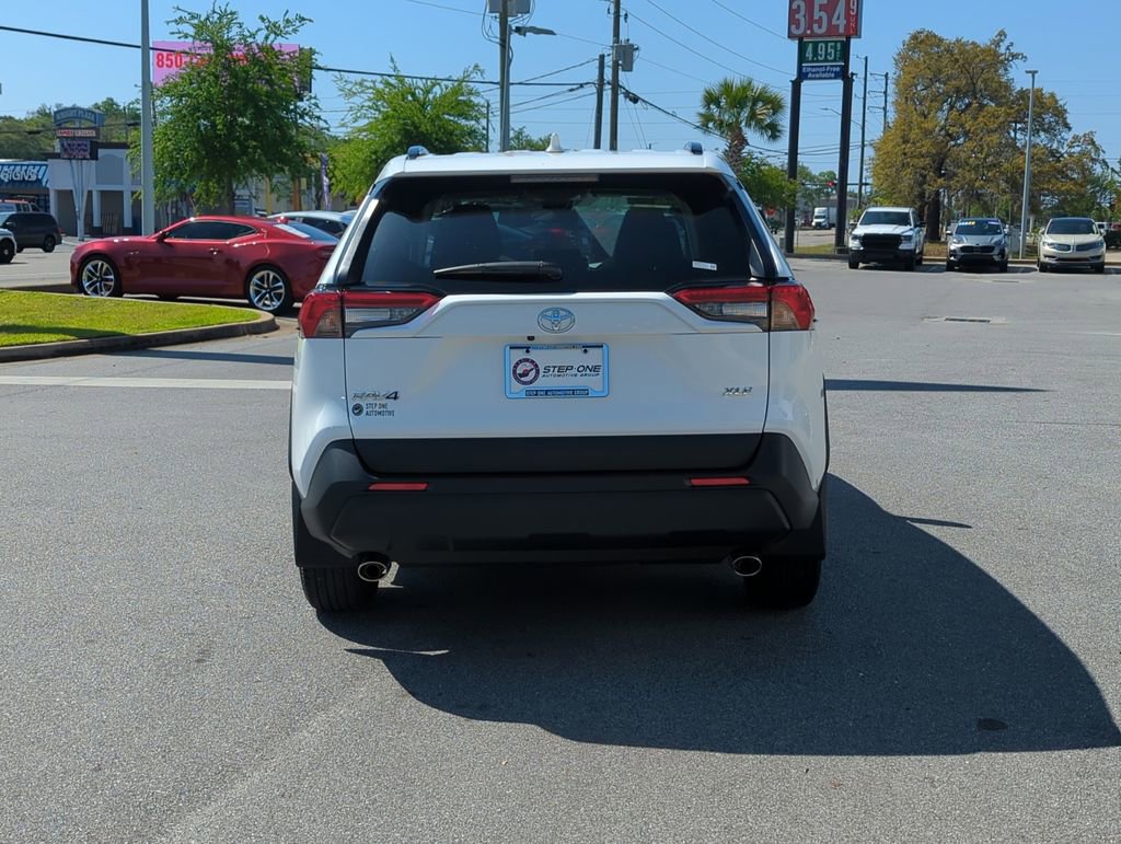 Used 2024 Toyota RAV4 XLE w/ Convenience Package FWD image 6