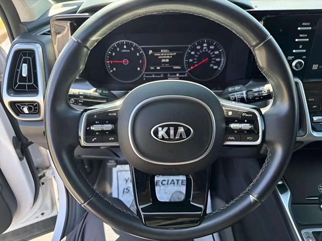Used 2021 Kia Sorento S image 12