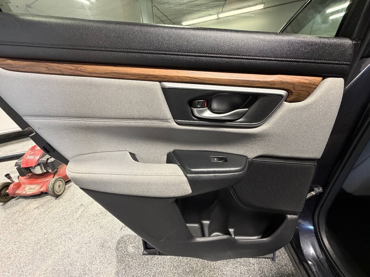 Used 2017 Honda CR-V EX image 15