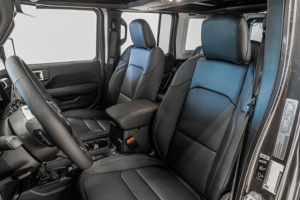 New 2027 Jeep Wrangler Unlimited Sahara AWD/4WD image 9