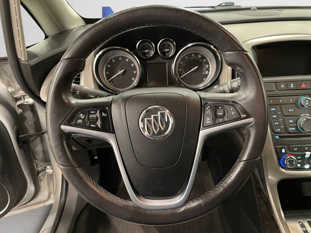 Used 2015 Buick Verano Convenience image 12